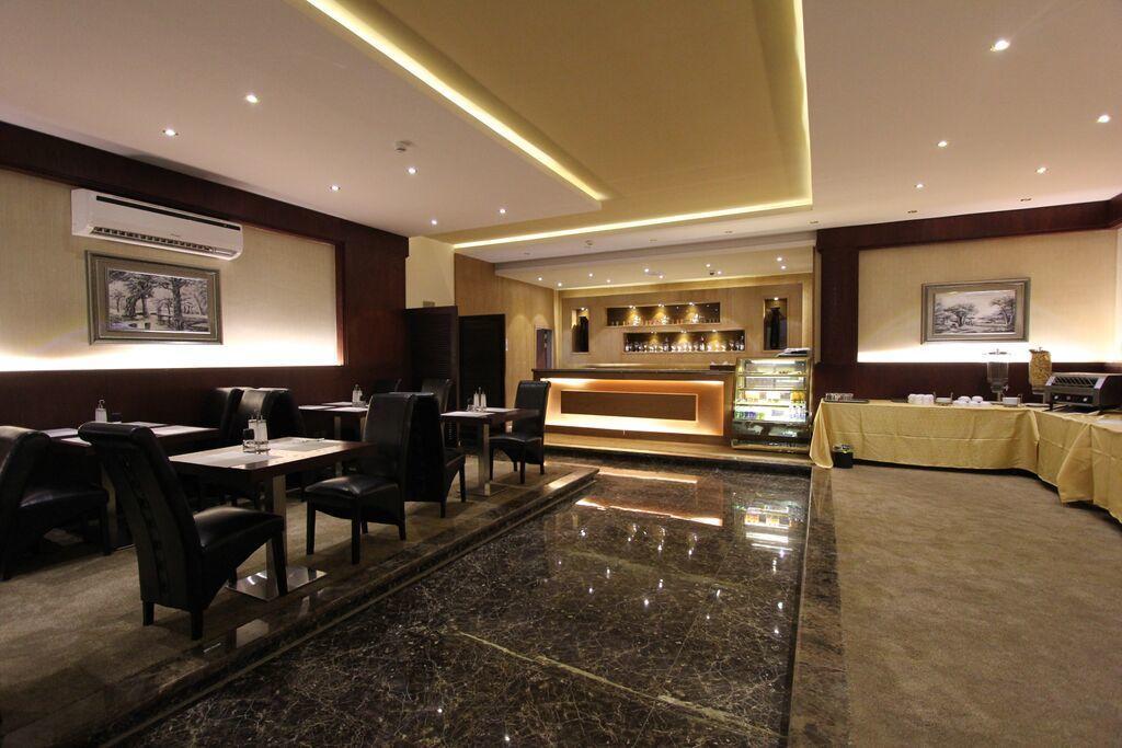 Taleen Granada Hotel Apartments Riad Exterior foto
